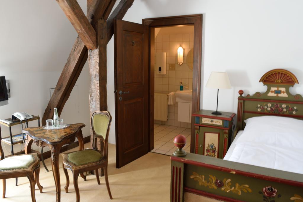 Schlosshotel Gotzenburg Ягстгаузен Екстер'єр фото