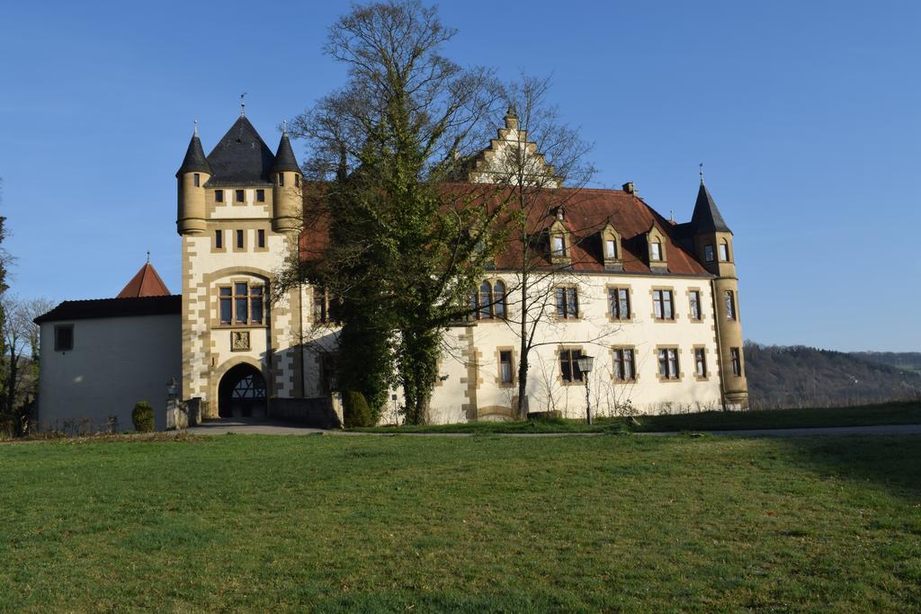 Schlosshotel Gotzenburg Ягстгаузен Екстер'єр фото